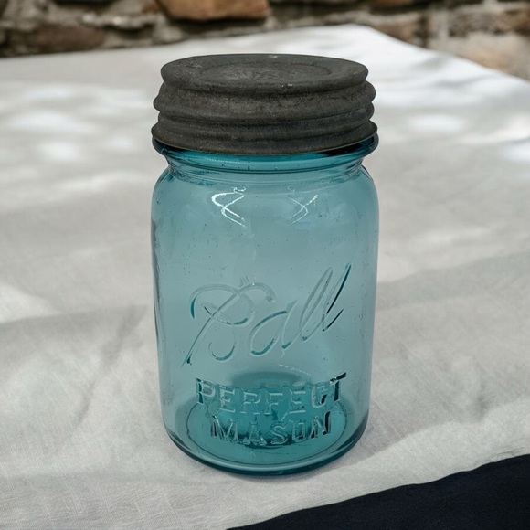 Ball Perfect Mason Glass Jar 1923-33 Pint Size #5 Aqua Blue With Zinc Metal Lid - Picture 3 of 9